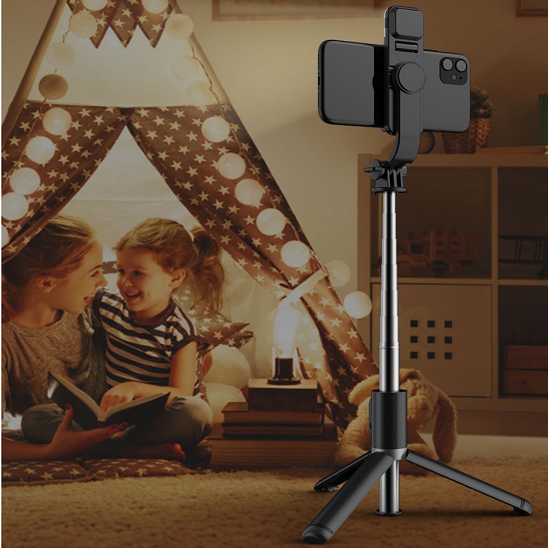 Q02S بلوتوث اللاسلكية Selfie ع - مراجعة Smart Tv Stick وسعره